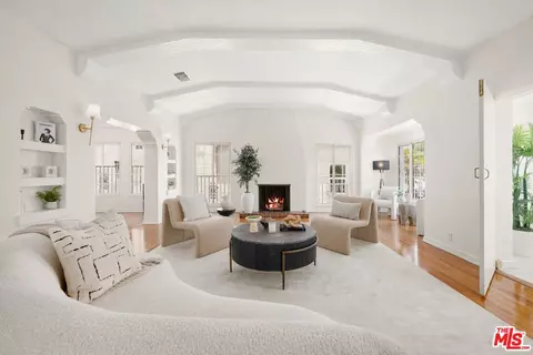 155 N Detroit St, Los Angeles, CA 90036