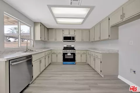 43650 E 5th St, Lancaster, CA 93535 photo 9