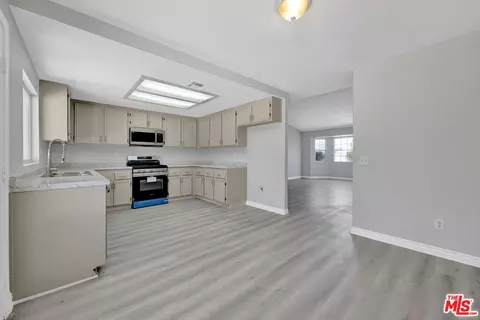43650 E 5th St, Lancaster, CA 93535 photo 11
