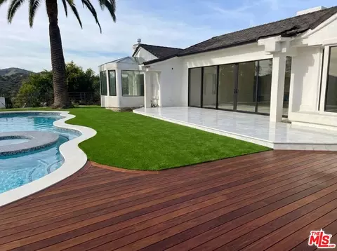 3300 Wonder View Plz, Los Angeles, CA 90068