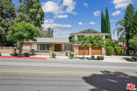 700 W Highland Ave, Sierra Madre, CA 91024