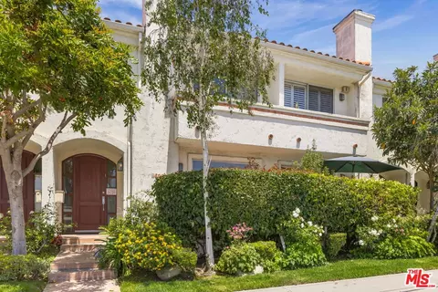 11639 Missouri Ave, Los Angeles, CA 90025