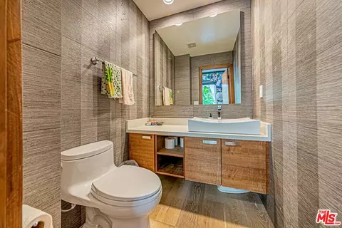 Bath - 6 Sirius, Irvine, CA 92603 photo 6 of 8