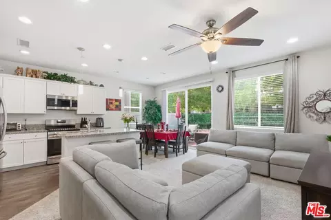 22820 W Olive Way, West Hills, CA 91304