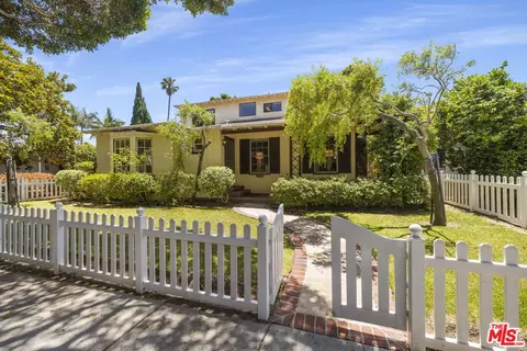 1720 Oak St, Santa Monica, CA 90405
