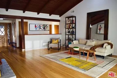 4623 Don Miguel Dr, Los Angeles, CA 90008