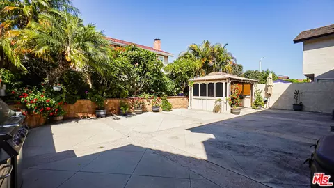 Exterior - 22 Hunter, Irvine, CA 92620 photo 5 of 6