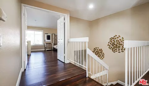 Entry Way - 22 Hunter, Irvine, CA 92620 photo 4 of 6