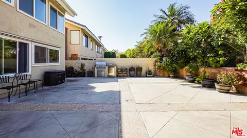 Exterior - 22 Hunter, Irvine, CA 92620 photo 4 of 6