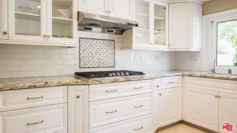 Kitchen - 22 Hunter, Irvine, CA 92620 photo 4 of 4