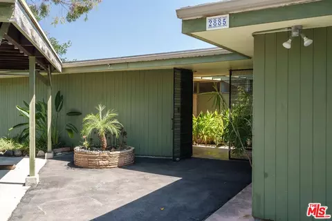 Exterior - 2885 Edgewick Rd, Glendale, CA 91206 photo 22 of 28