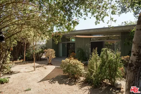 Exterior - 2885 Edgewick Rd, Glendale, CA 91206 photo 15 of 28