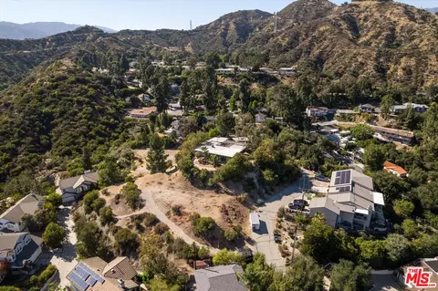View/Area - 2885 Edgewick Rd, Glendale, CA 91206 photo 4 of 9