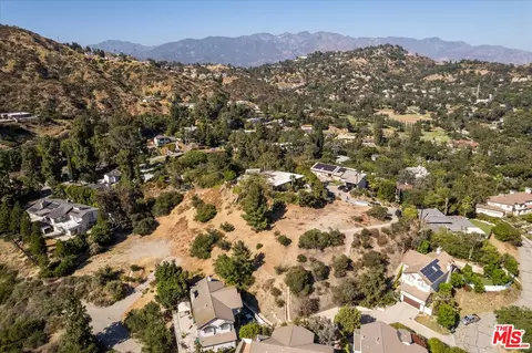 View/Area - 2885 Edgewick Rd, Glendale, CA 91206 photo 7 of 9