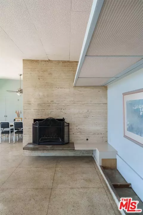 Living - 2885 Edgewick Rd, Glendale, CA 91206 photo 8 of 9