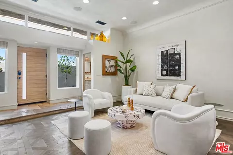 2408 34th St #4, Santa Monica, CA 90405