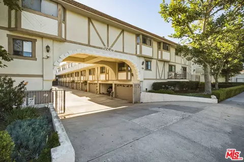 10229 Variel Ave #12, Chatsworth, CA 91311