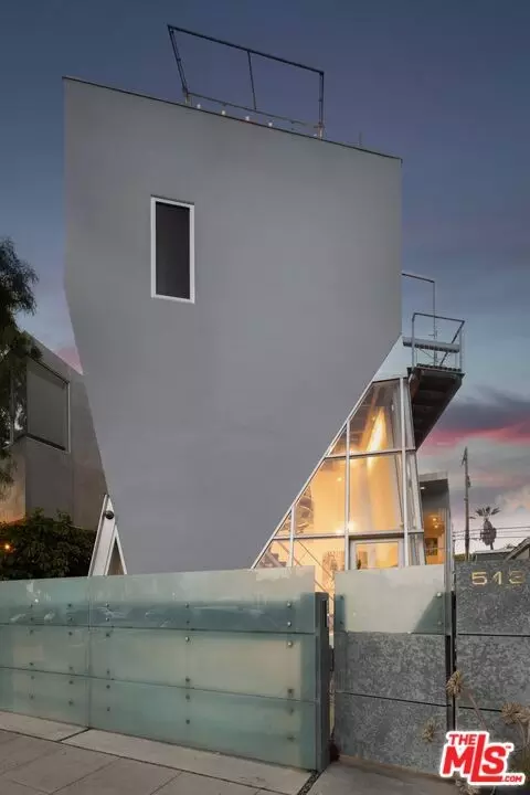 513 Grand Blvd, Venice, CA 90291