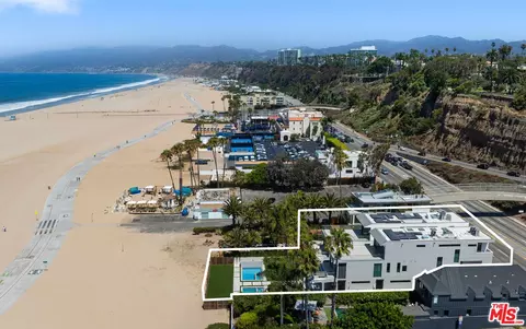938 Palisades Beach Rd, Santa Monica, CA 90403