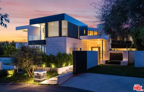 9133 Oriole Way, Los Angeles, CA 90069