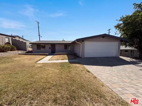 19016 Felbridge St, Canyon Country, CA 91351