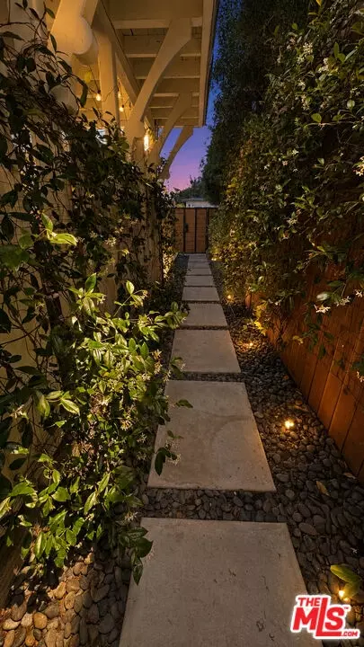 Other - 3213 Thatcher Ave, Venice, CA 90292 photo 8 of 8