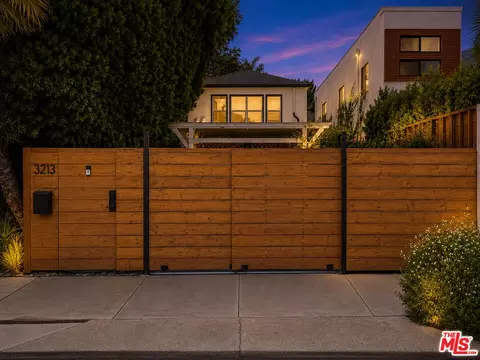 3213 Thatcher Ave, Marina Del Rey, CA 90292