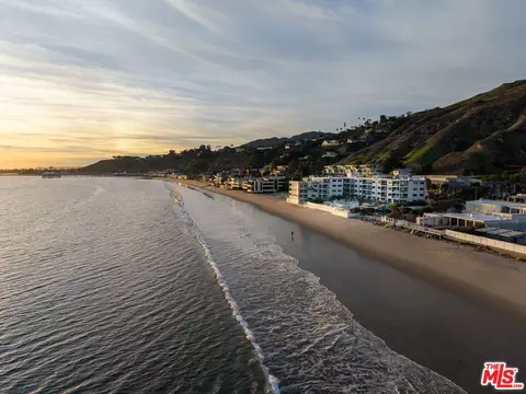 22548 Pacific Coast Hwy #101, Malibu, CA 90265