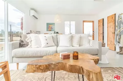 Living - 1616 Sunset Mesa Rd, Landers, CA 92285 photo 4 of 4