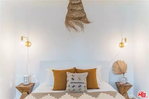 Bedroom - 1616 Sunset Mesa Rd, Landers, CA 92285 photo 5 of 8
