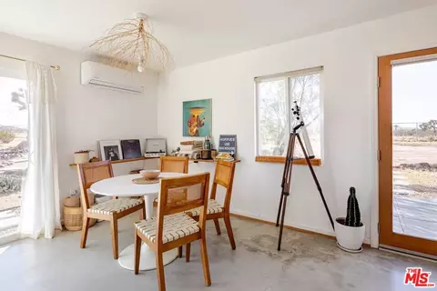 Dining - 1616 Sunset Mesa Rd, Landers, CA 92285 photo 3 of 3