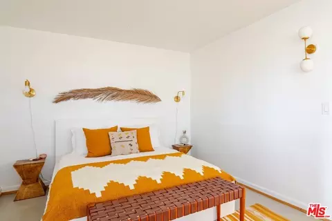 Bedroom - 1616 Sunset Mesa Rd, Landers, CA 92285 photo 7 of 8