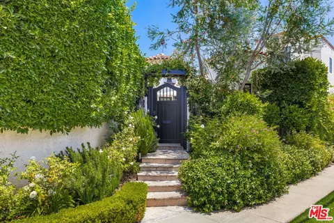 10596 Cushdon Ave, Los Angeles, CA 90064