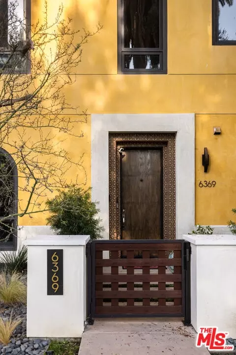6369 W June Pl, Los Angeles, CA 90038