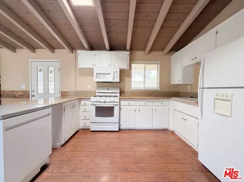 Kitchen - 1145 Rivera Dr, Wrightwood, CA 92397 photo 1 of 4