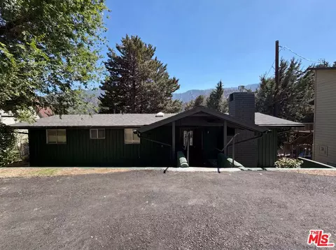1145 Rivera Dr, Wrightwood, CA 92397