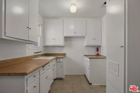 Kitchen - 311 E Doran St, Glendale, CA 91206 photo 2 of 2