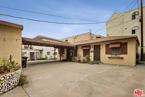 Exterior - 311 E Doran St, Glendale, CA 91206 photo 6 of 8