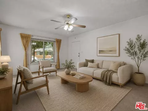 Living - 311 E Doran St, Glendale, CA 91206 photo 3 of 10