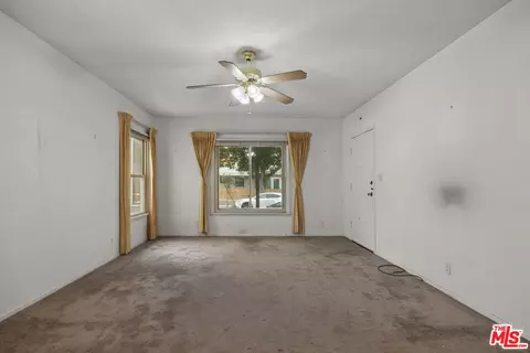 Living - 311 E Doran St, Glendale, CA 91206 photo 5 of 10