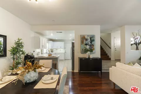 15721 Cobalt St #102, Sylmar, CA 91342
