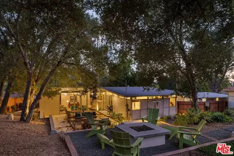 Exterior - 2035 Skyview Dr, Altadena, CA 91001 photo 3 of 14