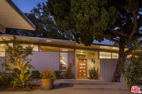2035 Skyview Dr, Altadena, CA 91001