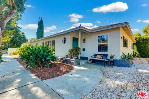 5003 Alhama Dr, Woodland Hills, CA 91364