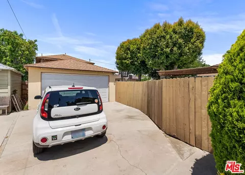 937 E Palmyra Ave, Orange, CA 92866 photo 6