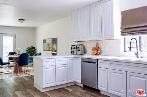 Kitchen - 823 Spaniel Dr, Redding, CA 96003 photo 5 of 6