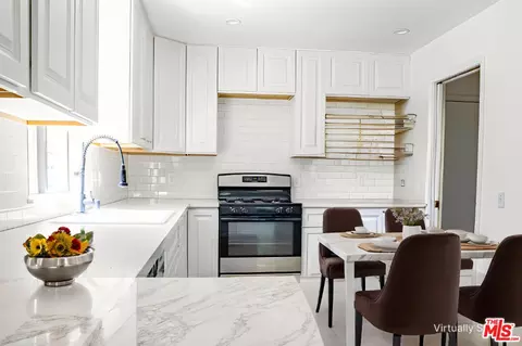 Kitchen - 823 Spaniel Dr, Redding, CA 96003 photo 1 of 6