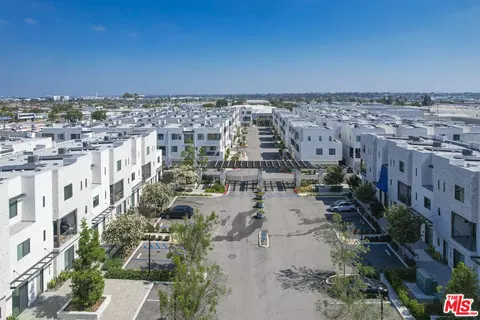View/Area - 2189 Bluewing Walk, Gardena, CA 90249 photo 1 of 2