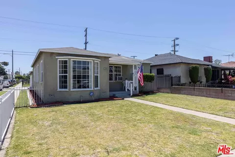 Exterior - 1220 E Palmer St, Compton, CA 90221 photo 2 of 9