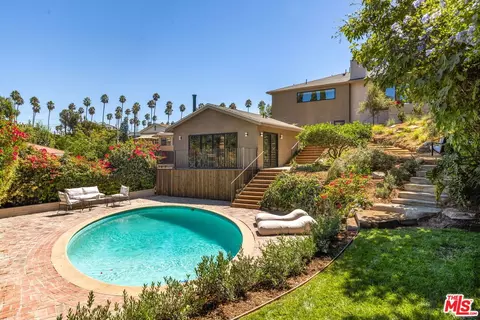 3815 Chanson Dr, View Park, CA 90043